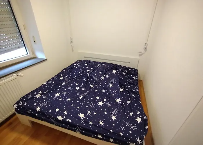 Check Ferien Dot World